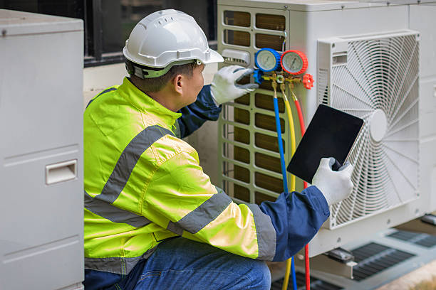 Professional Ac Installation technician working in Mount Vernon, MD